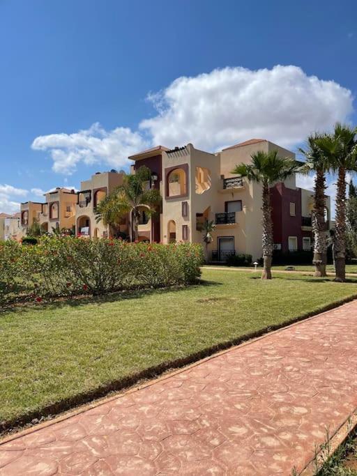 Appartement En Residence + Grande Terrasse Sur Le Toit Saïdia Exterior foto